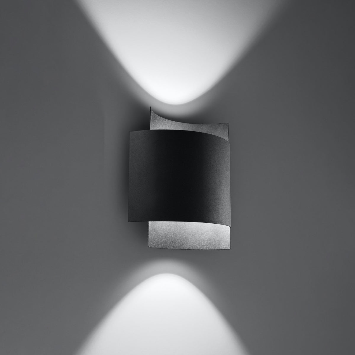 IMPACT Wandleuchte – Schwarz