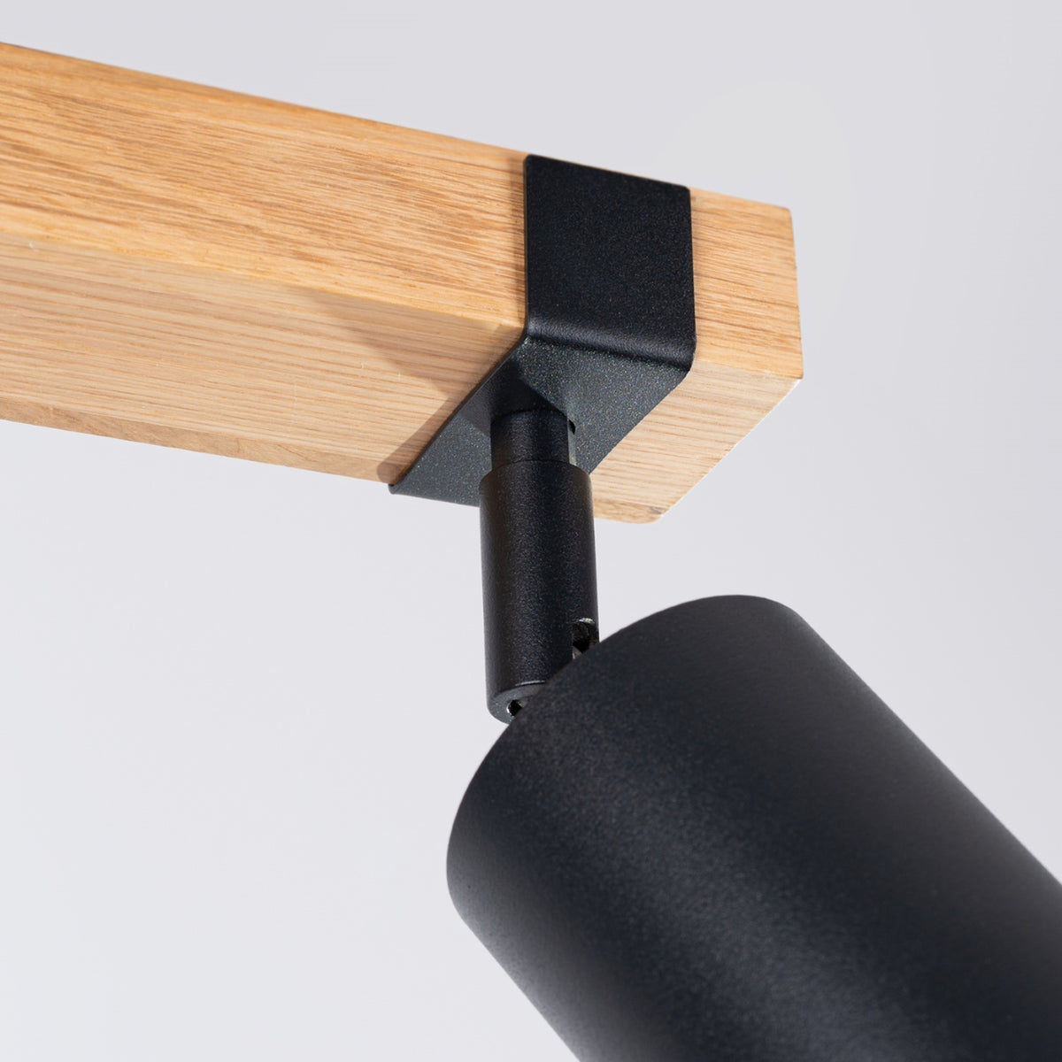 FAGER 2 Deckenleuchte – Schwarz / Naturholz